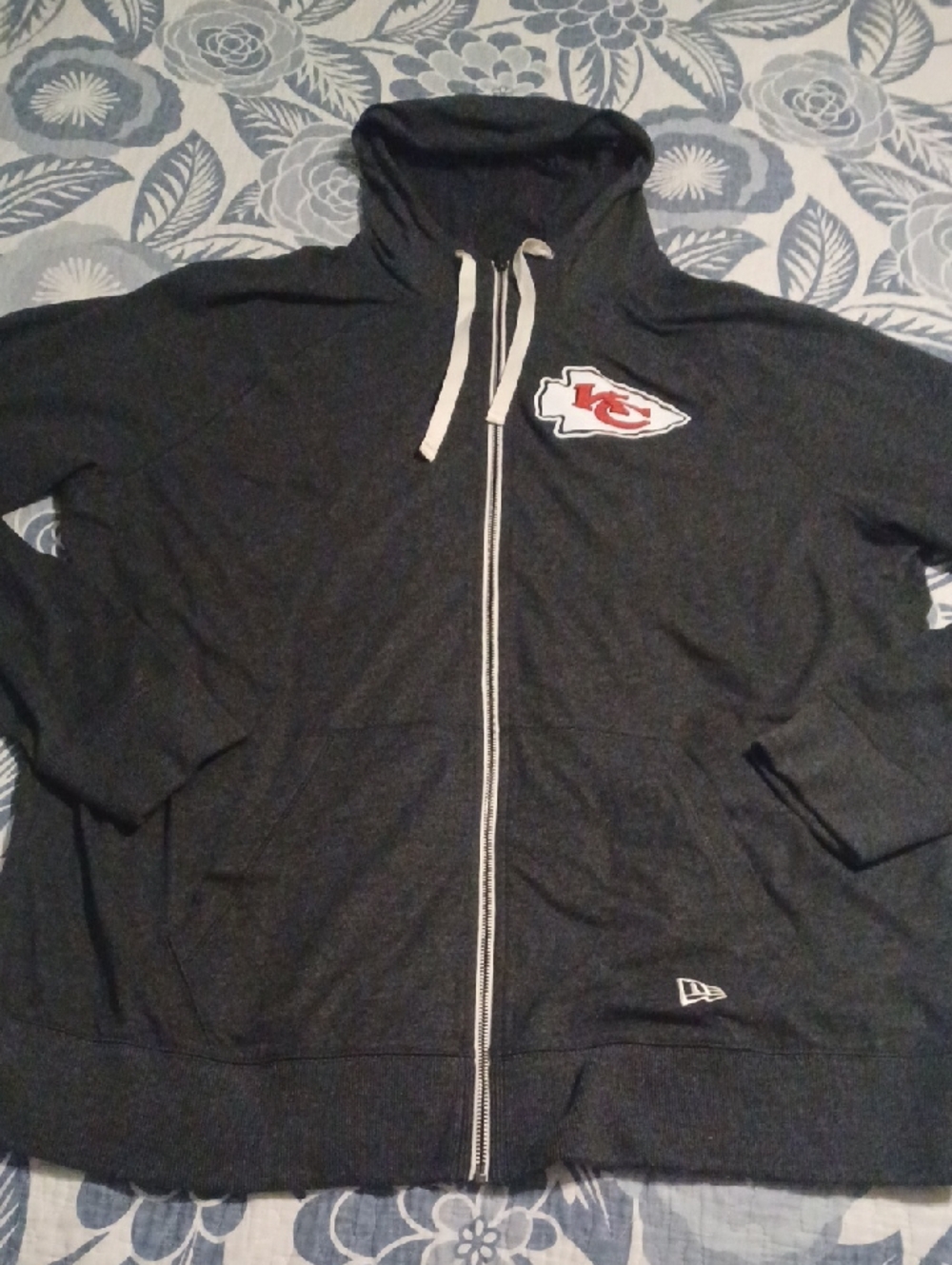 New Era Charcol NFL Team Hoodie Size 2XL Mens Lightweight Kansas City Chiefs Zip